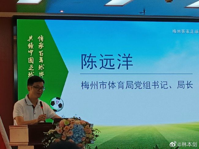 在这部同样是由一封信开始的故事中，她的出现勾起了观众对那份纯真情感的回忆。